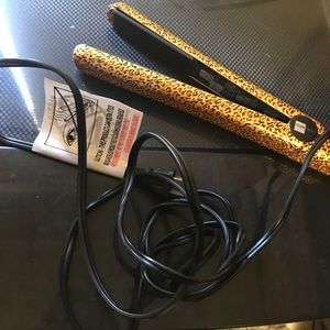 style house cheetah flat iron